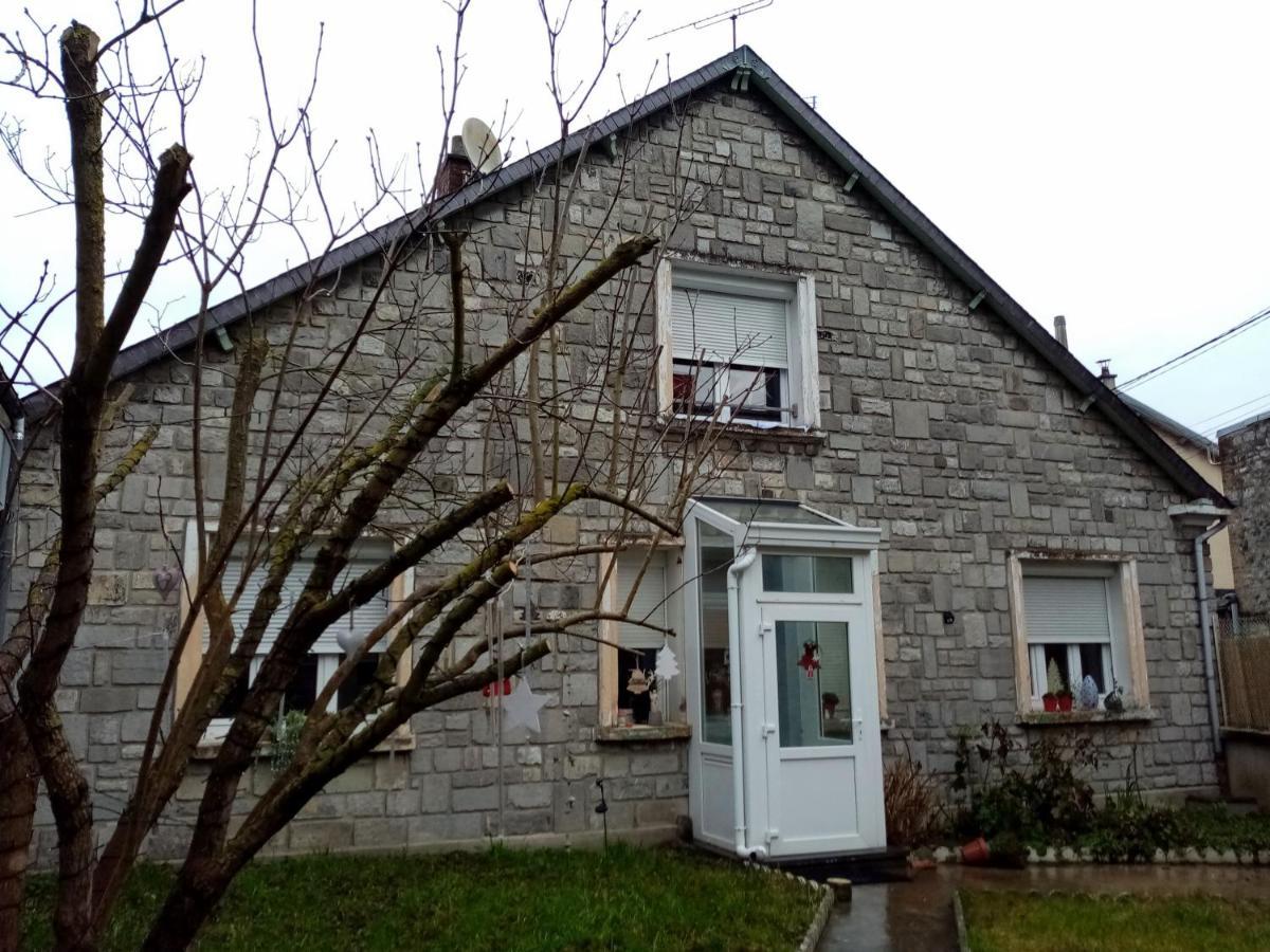 Apartamento Philoxenia Givet Exterior foto